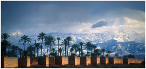 Atlas_Ramparts_behind_Riad _Laksiba_680